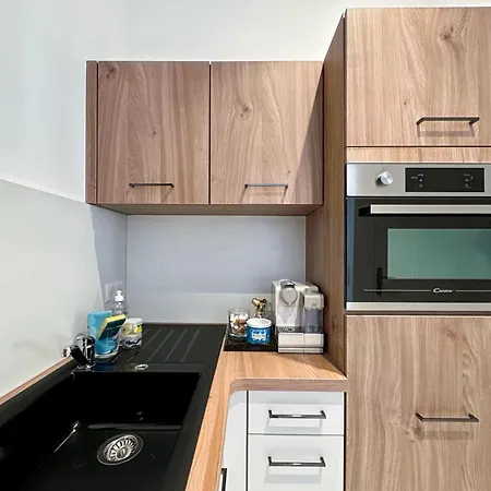 Apartment Tivoli Monaco: Renovated 2-bedroom With Terrace Near Monte Carlo *