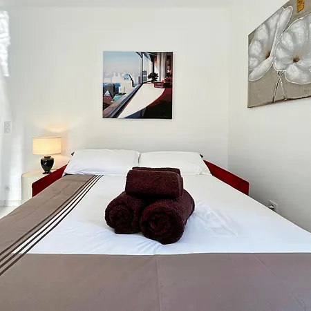 Tivoli Monaco: Renovated 2-bedroom With Terrace Near Monte Carlo Beausoleil